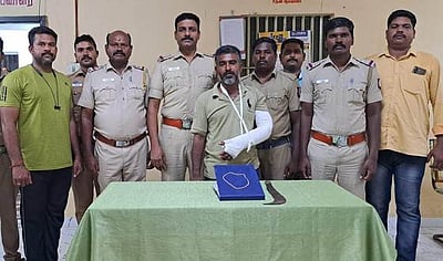 வழிப்பறியில் ஈடுபட்ட ரௌடி கைது