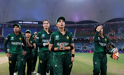 மகளிர் டி20 உலகக்கோப்பை: பாகிஸ்தான் படுதோல்வி!