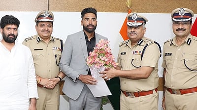 முகமது சிராஜுக்கு துணை காவல் கண்காணிப்பாளர் பதவி!