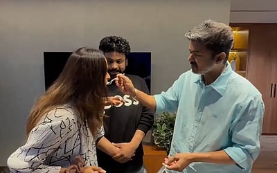 கோட் வசூல் வெற்றியைக் கொண்டாடிய விஜய்!