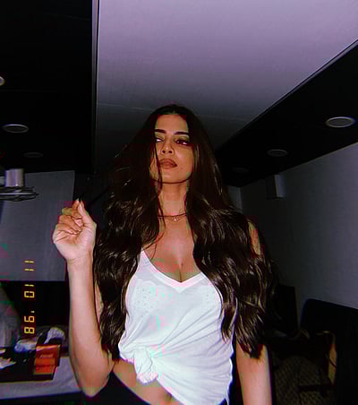 ஆகாய வெண்ணிலா... மாளவிகா மோகனன்!