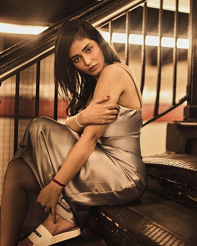 சிலையா, சித்திரமா?... பிரியங்கா ஜவால்கர்!