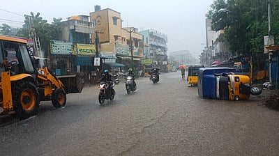 சென்னை உள்ளிட்ட 4 மாவட்டங்களுக்கு இன்றும் ரெட் அலர்ட்!