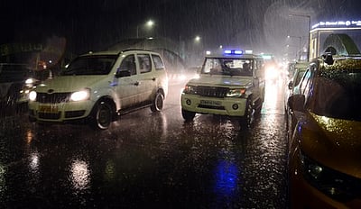 அடுத்த 2 மணிநேரத்துக்கு சென்னை, திருவள்ளூருக்கு ஆரஞ்சு அலர்ட்!