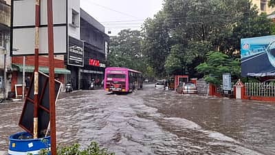 சென்னையில் 5 சுரங்கப் பாதைகள் மூடல்! தற்போதைய போக்குவரத்து நிலவரம்