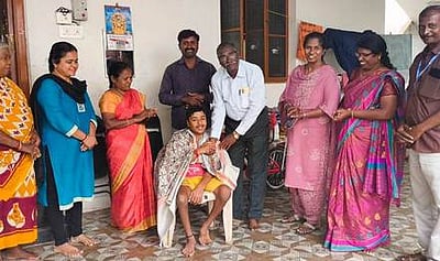 தேசிய அளவிலான நீச்சல் போட்டி: அரசுப் பள்ளி மாற்றுத் திறனாளி மாணவா் தோ்வு