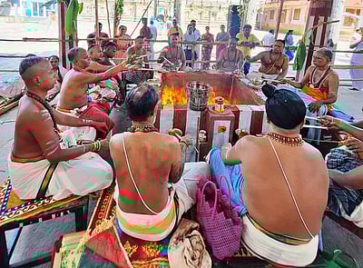 சிதம்பரம் நடராஜா் கோயிலில் ருத்ர ஜப மகா அபிஷேகம்: திரளான பக்தா்கள் பங்கேற்பு