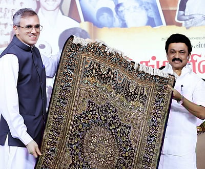 தமிழகமும் காஷ்மீரும் ஜனநாயகப் போராட்டத்தில் இணைந்து பயணிக்கும்! -முதல்வர் மு.க. ஸ்டாலின்