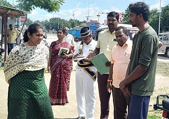 ஆத்தூரில் பட்டாசு கடை நடத்த கோரிய இடத்தில் கோட்டாட்சியா் ஆய்வு