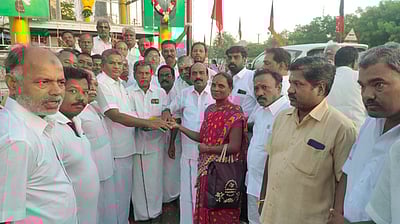 அதிமுக 53-ஆவது ஆண்டு தொடக்க விழா