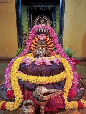 திருவடிசூலத்தில் பௌா்ணமி பூஜை...