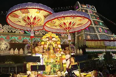 திருமலையில் கருட சேவை