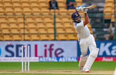 மிக மோசமான பேட்டிங்..! 46 ரன்களுக்கு ஆட்டமிழந்த இந்திய அணி! 