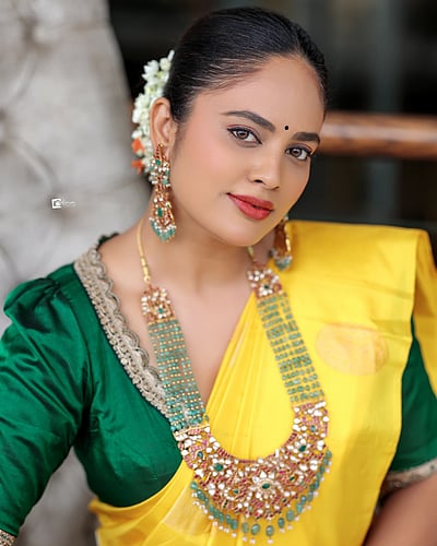 கண்களால் கைது செய்தாய்... நந்திதா ஸ்வேதா!