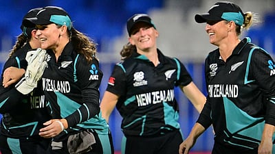 அரையிறுதியில் மே.இ.தீவுகளுக்கு அதிர்ச்சி அளித்து நியூஸி. அபார வெற்றி!