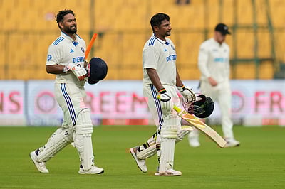 முதல் டெஸ்ட்: நியூசிலாந்துக்கு 107 ரன்கள் இலக்கு நிர்ணயித்த இந்தியா!