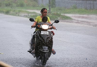 அடுத்த 3 மணிநேரத்துக்கு 29 மாவட்டங்களில் கனமழை!