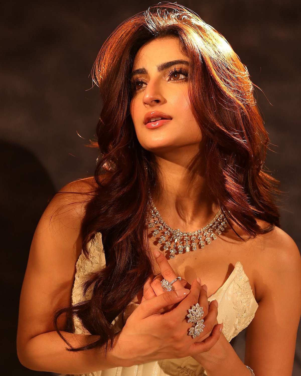 வெண் தாரகை... பாலக் திவாரி!