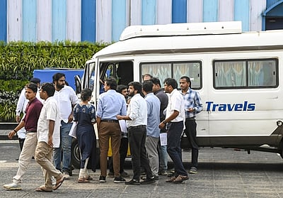 மமதாவுடன் பேச்சுவார்த்தை நடத்திய மருத்துவர் குழு!