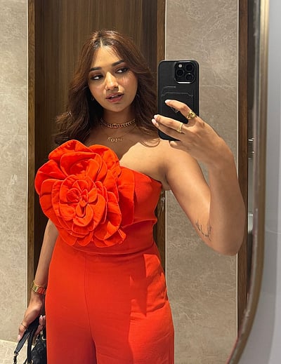 பூப்பூவாய்ப் பூத்திருக்கு... ஜியா சங்கர்!