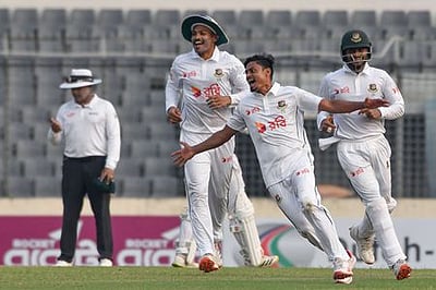 மிா்பூா் டெஸ்ட்: வங்கதேசம் 106 ஆல் அவுட்