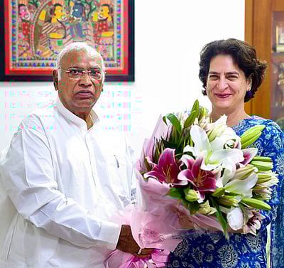 வயநாடு தொகுதியில் பிரியங்கா நாளை வேட்புமனு தாக்கல்