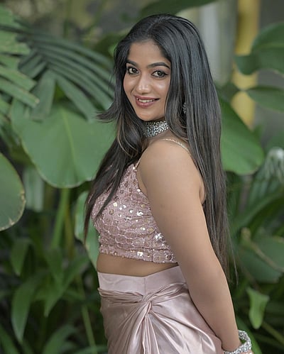 சொர்ணமே... செளந்தர்யா ரெட்டி!