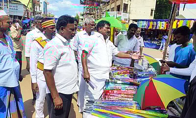 சாலையோர வியாபாரிகளிடம் தரை வாடகை கூடுதலாக வசூலித்தால் நடவடிக்கை