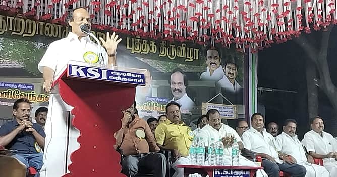 புத்தக வாசிப்பு நம்மை மேம்படுத்தும் -திண்டுக்கல் ஐ.லியோனி