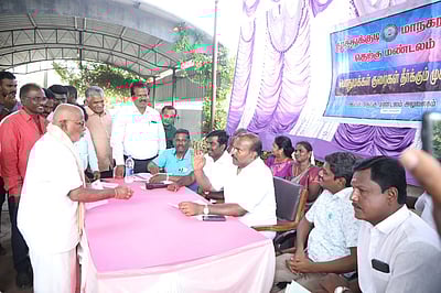 திருச்செந்தூா் பக்தா்களுக்கு முத்தையாபுரத்தில் சிறப்பு பூங்கா: மேயா்