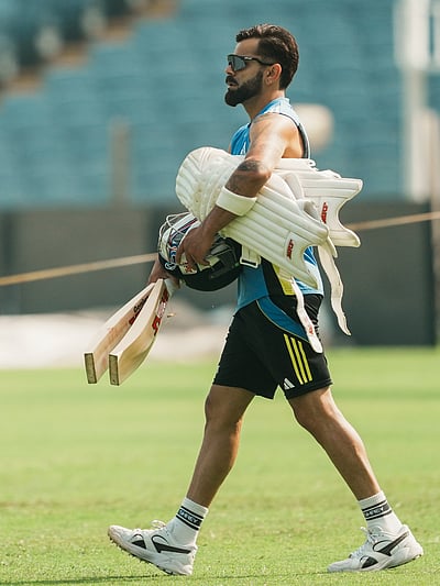 சிங்கம் எறங்குனா காட்டுக்கே விருந்து... விராட் கோலி!