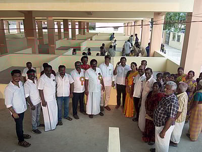 வேலூரில் ரூ. 1.47 கோடியில் கட்டப்பட்ட வாரச்சந்தைக் கட்டடம் திறப்பு