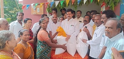 2 கிராமங்களில் புதிய நியாயவிலைக் கடைகள் திறப்பு