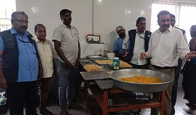 தீபாவளி பண்டிகை: இனிப்பு, பலகாரம் தயாரிப்பு நிறுவனங்களில் அதிகாரிகள் ஆய்வு