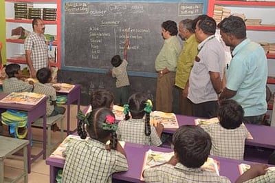 பள்ளி கல்வித் துறை  திட்டங்களின் செயலாக்கம்: கள்ளக்குறிச்சி மாவட்ட கண்காணிப்பு அலுவலா் ஆய்வு