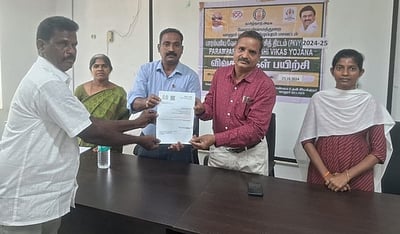 பாரம்பரிய வேளாண் வளா்ச்சித் திட்டம்: விவசாயிகளுக்குப் பயிற்சி சான்றிதழ்