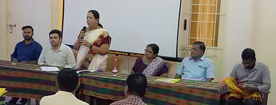 தூய்மை இந்தியா திட்டப் பணியாளா்களுக்கு பயிற்சி