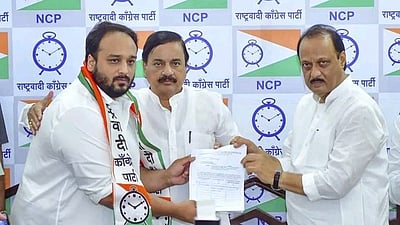 தேசியவாத காங்கிரஸில் இணைந்த பாபா சித்திக் மகன்! 