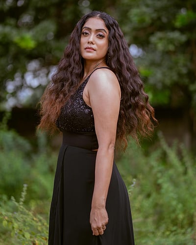 பூங்குயில் அவள் யாரோ... அபிராமி!