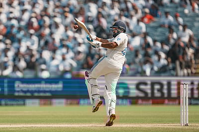 இந்தியாவுக்கு 359 ரன்கள் இலக்கு! ரோஹித் மீண்டும் சொற்ப ரன்களில் ஆட்டமிழப்பு! 