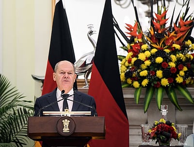 போா் மூலம் எல்லைகளை மாற்றியமைக்கக் கூடாது: ஜொ்மனி பிரதமா்