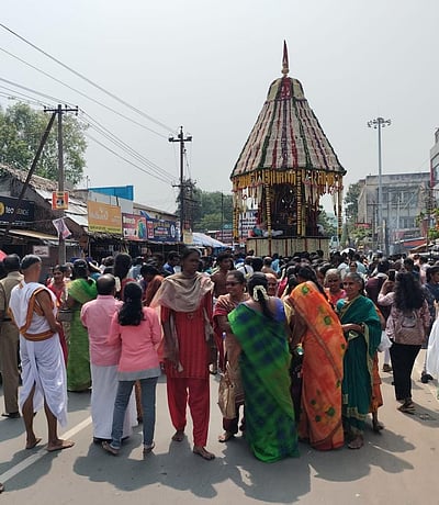 சிதம்பரம் ஸ்ரீ சிவகாமசுந்தரி அம்மன் கோயில் தேரோட்டம்