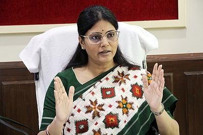  2026-இல் முழு செயல்பாட்டில் மதுரை எய்ம்ஸ்! மத்திய அமைச்சா் அனுப்ரியா படேல் சிறப்புப் பேட்டி