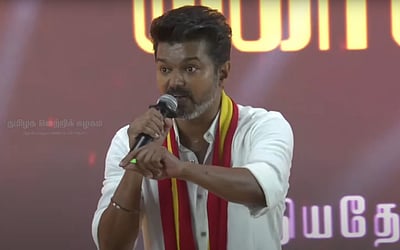 அரசியல் தொழில்நுட்பம் மட்டும்தான் மாற வேண்டுமா? அரசியல் மாறக்கூடாதா? - விஜய்