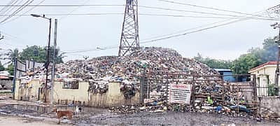 திருவேற்காடு: குப்பைக் கிடங்கால் சுகாதாரக் சீர்கேடு 
