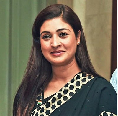 பாஜக பெண் வேட்பாளா் குறித்து அவதூறு: சொந்த கட்சி அமைச்சா் மீது நடவடிக்கை எடுக்க காங்கிரஸ் மகளிரணித் தலைவா் வலியுறுத்தல்