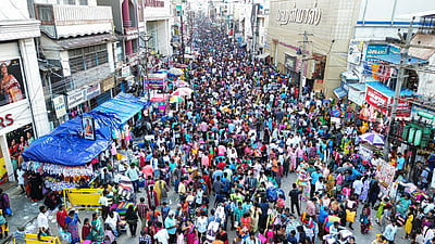 களைகட்டும் தீபாவளி பண்டிகை - புகைப்படங்கள்