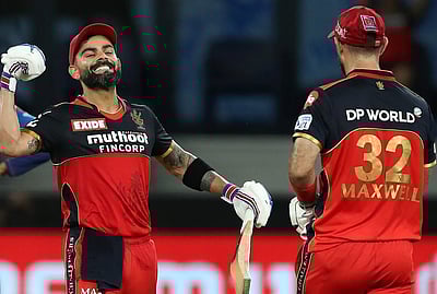 விராட் கோலி இன்ஸ்டாவில் பிளாக் செய்திருந்தார்..! சுவாரசியம் பகிர்ந்த மேக்ஸ்வெல்! 