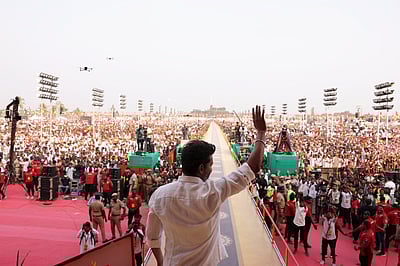 சொல்லப் போனால்... மட்டையா, மரக்கலமா, விஜய்யின் த.வெ.க.?