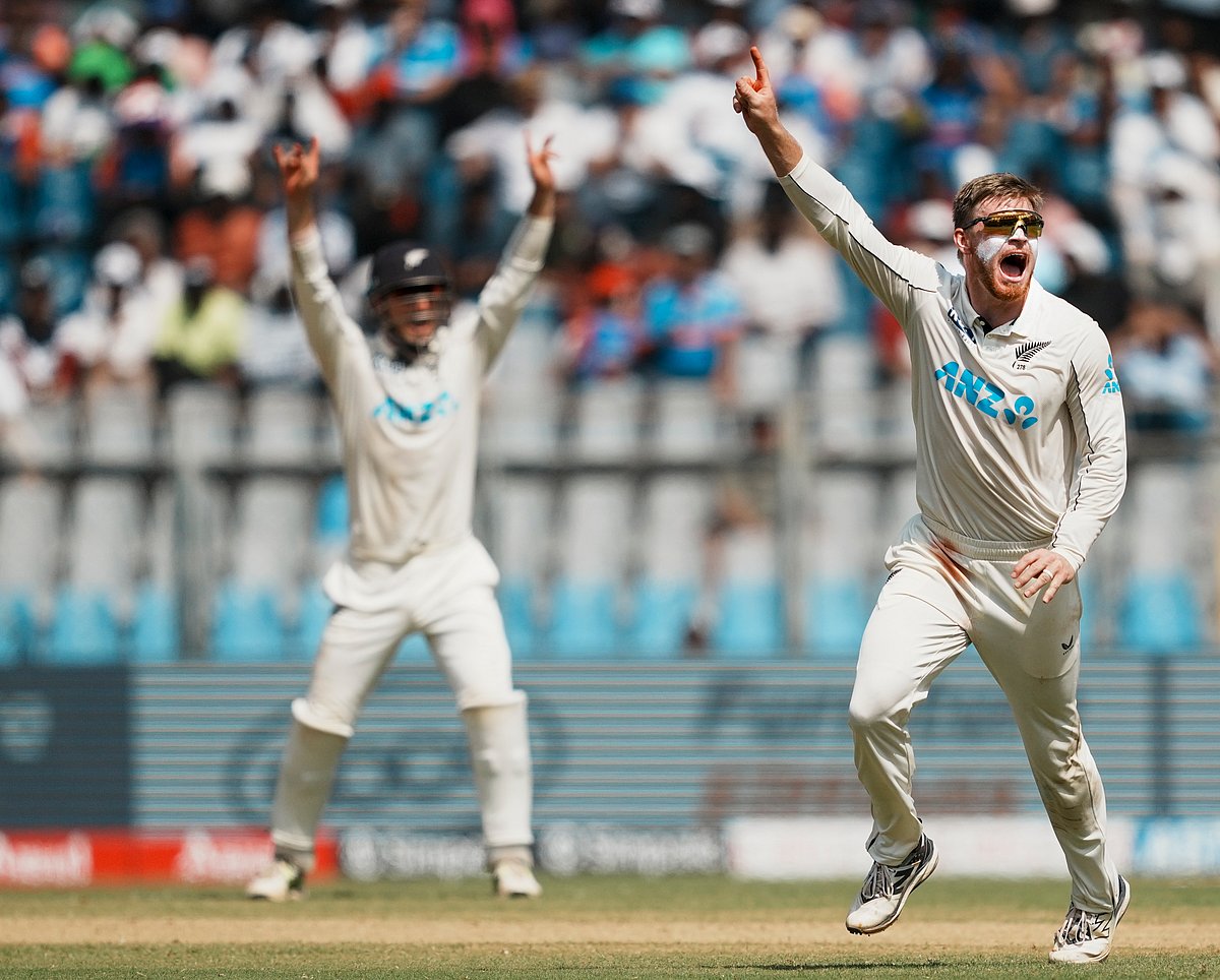 இந்திய அணியை ஒயிட்வாஷ் செய்து நியூசிலாந்து சாதனை